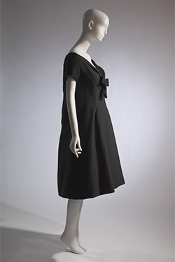 Christian Dior (Yves Saint Laurent), “Trapeze” dress, spring 1958, gift of Sally Cary Iselin. 71.213.30